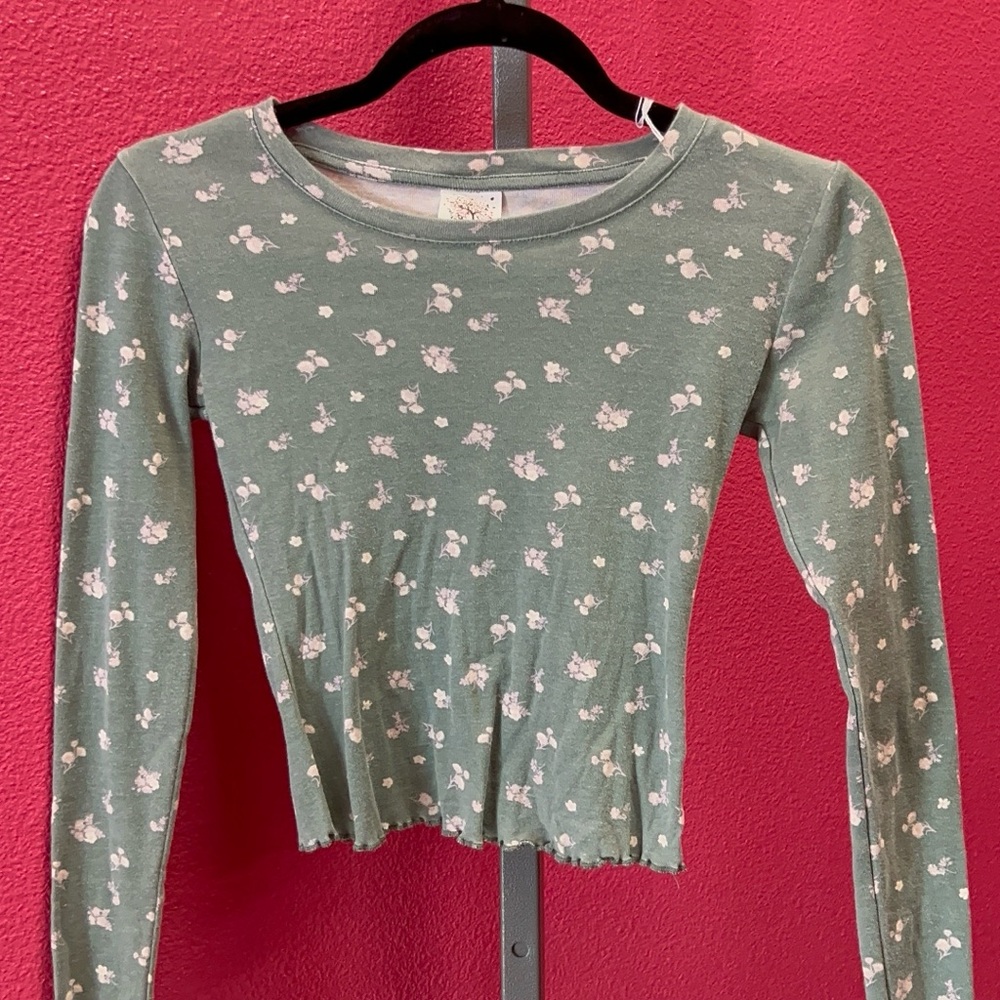 Green Floral Long Sleeve Crop Top